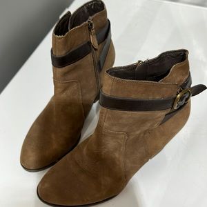 Two tone brown suede booties